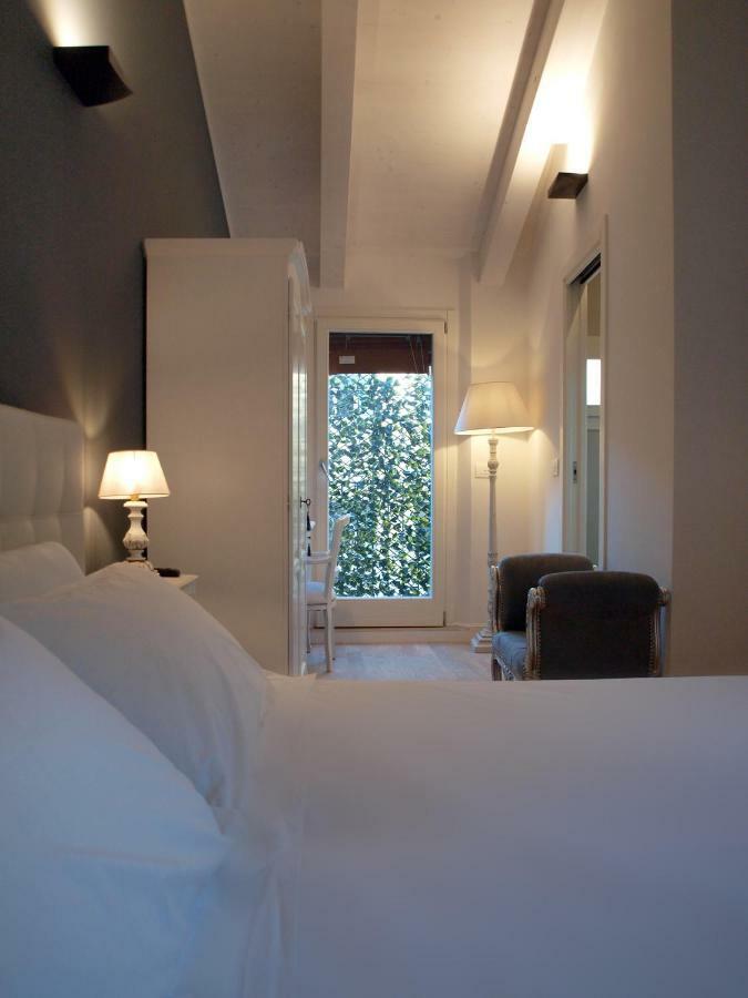 Cosmopolitan Central Rooms Bolonia Exterior foto